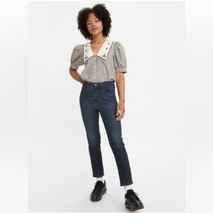 Levi’s 724 HIGH RISE SLIM STRAIGHT CROP WOMEN'S JEANS